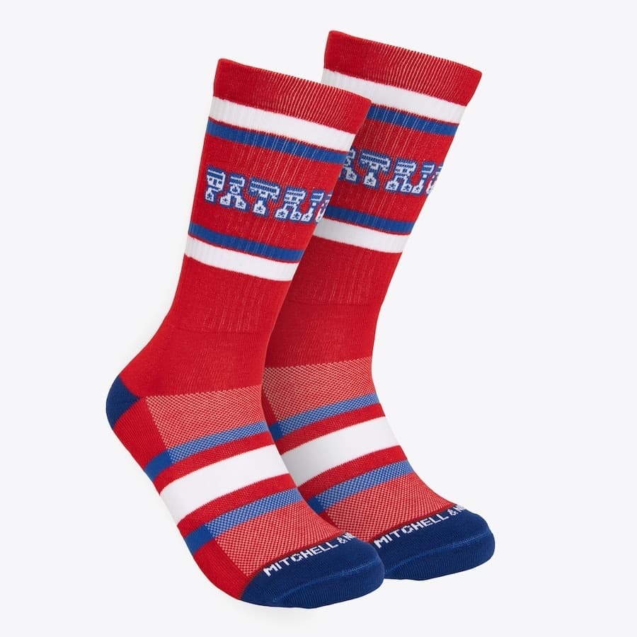 sportivnye-noski-mitchell-ness-red-new-england-patriots-team-stripes-crew-socks