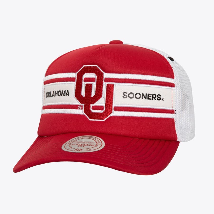 bejsbolka-mitchell-ness-red-oklahoma-sooners-sideline-trucker-snapback-hat