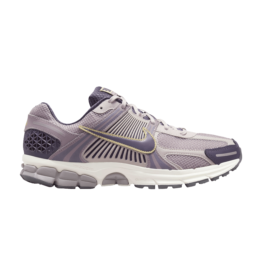 air-zoom-vomero-5-platinum-violet-gold-hq3643-019