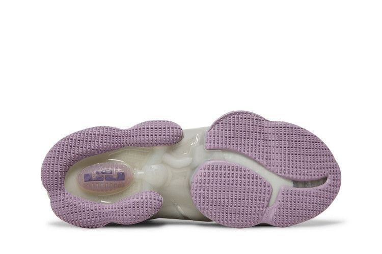 Кроссовки Nike LeBron 19 'The Cast'