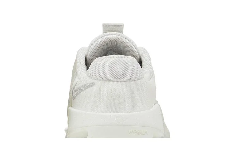 Кроссовки Nike Wmns Metcon 9 Premium 'Summit White Metallic Silver'