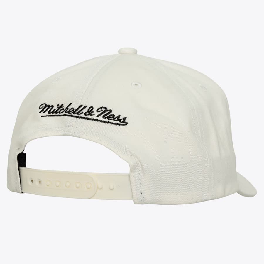 Бейсболка Mitchell & Ness Cream Interlock Crest Pro Snapback Hat