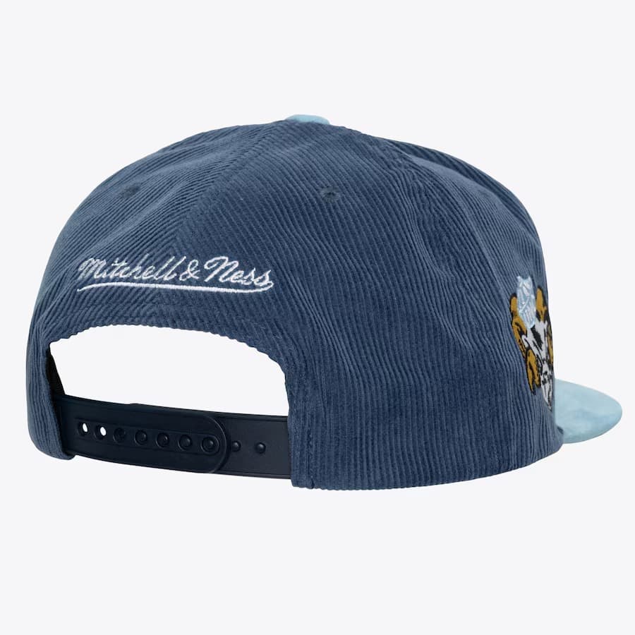 Бейсболка Mitchell & Ness Navy Carolina Blue North Carolina Tar Heels Vintage Sueduroy Snapback Hat