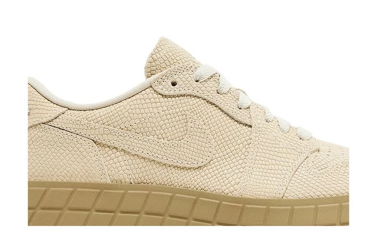 Кроссовки Wmns Air Jordan 1 Low Brooklyn 'Rattan'