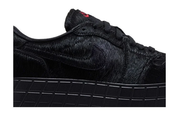 Кроссовки Wmns Air Jordan 1 Low Brooklyn 'Black Pony'