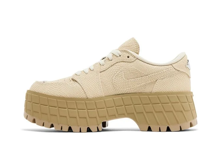Кроссовки Wmns Air Jordan 1 Low Brooklyn 'Rattan'