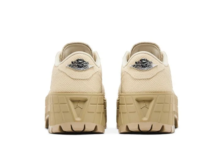 Кроссовки Wmns Air Jordan 1 Low Brooklyn 'Rattan'