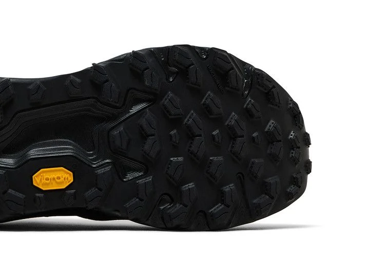 Кроссовки New Balance Fresh Foam X Hierro v9 'Black Cement'