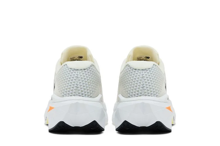 Кроссовки New Balance FuelCell SuperComp Trainer v3 'Sunrise Pack'