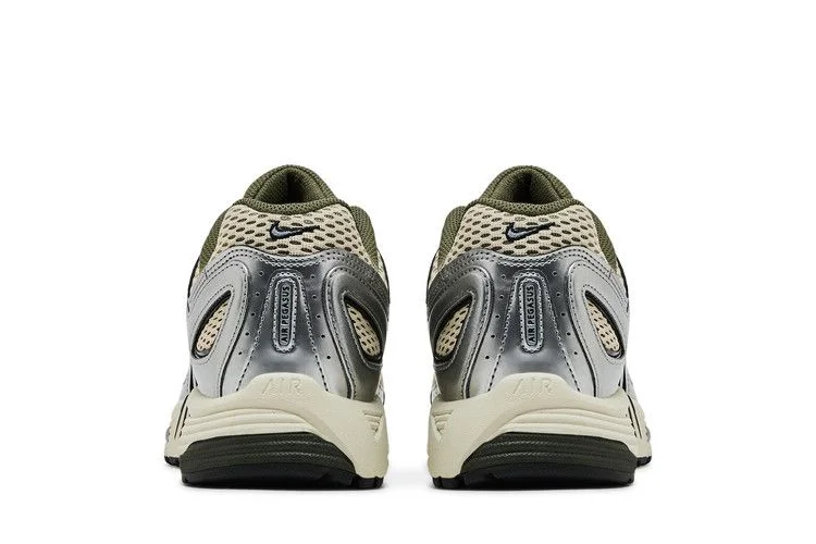 Кроссовки Nike Air Pegasus 2K5 'Light Khaki Metallic Silver'