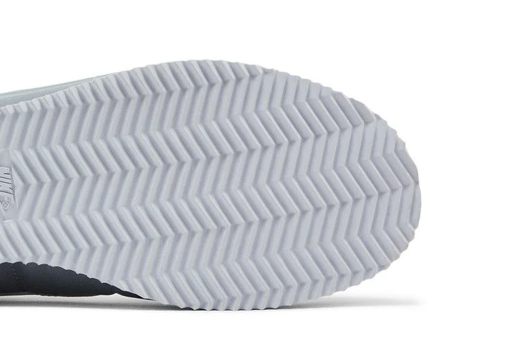 Кроссовки Nike Cortez TXT 'Flat Silver'