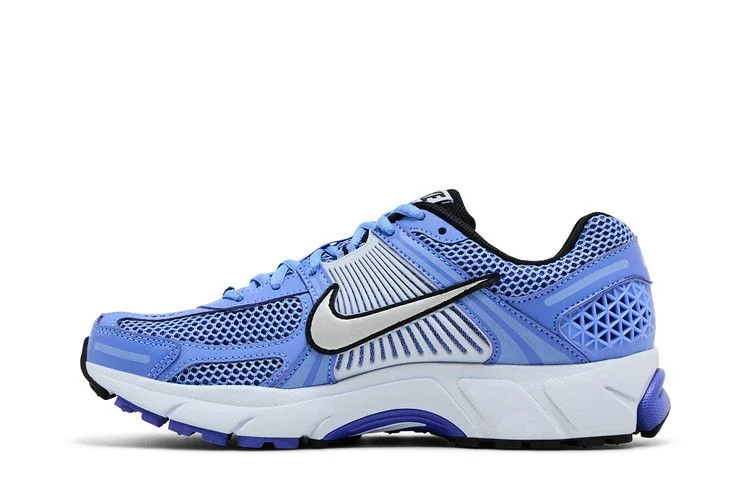 Кроссовки Nike Wmns Air Zoom Vomero 5 'Royal Pulse'