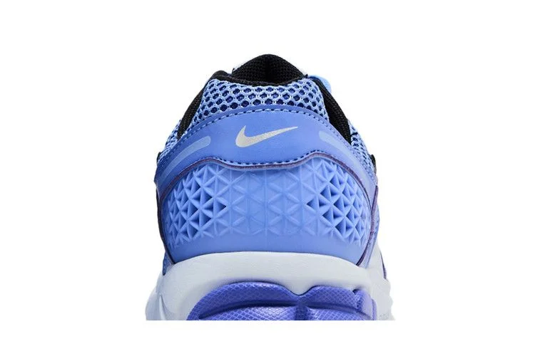 Кроссовки Nike Wmns Air Zoom Vomero 5 'Royal Pulse'