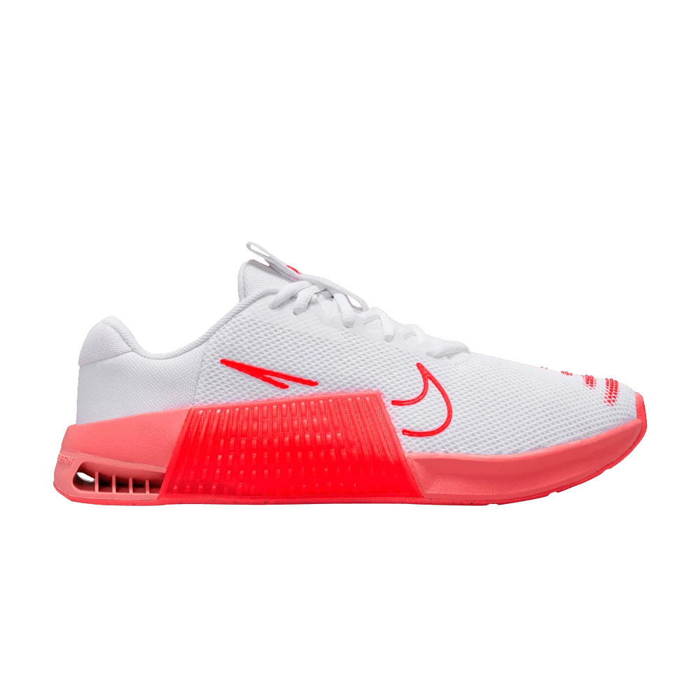 Кроссовки Nike Wmns Metcon 9 'White Magic Ember'