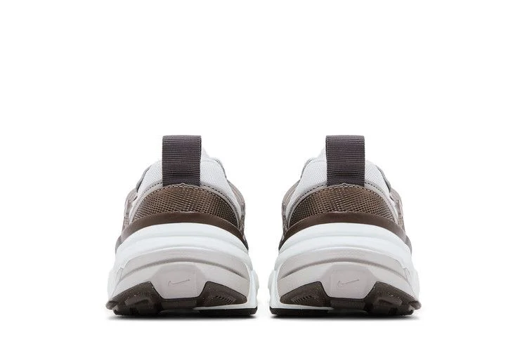 Кроссовки Nike Wmns V2K Run 'Mink Brown'