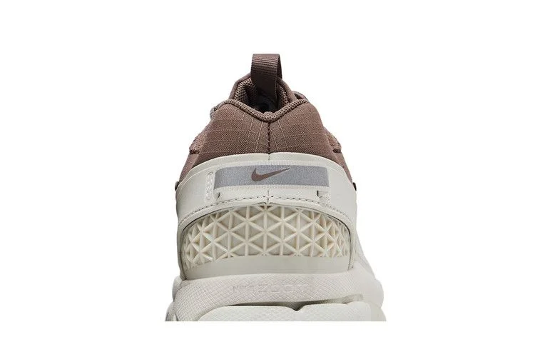Кроссовки Nike Wmns Zoom Vomero Roam 'Light Bone Mink Brown'
