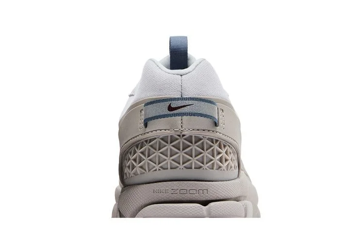 Кроссовки Nike Zoom Vomero Roam 'College Grey Gum'