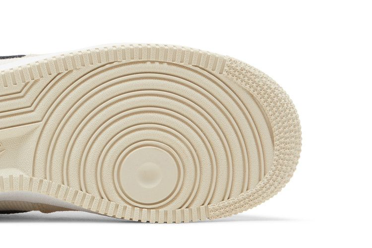 Кроссовки Nike Air Force 1 High '07 LX 'Light Orewood Brown Off Noir'