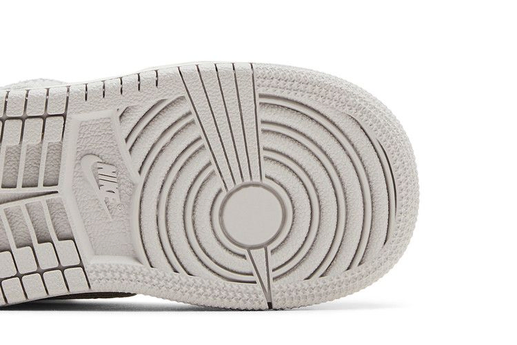 Кроссовки Air Jordan 1 Mid SE TD 'Neutral Grey Sail'