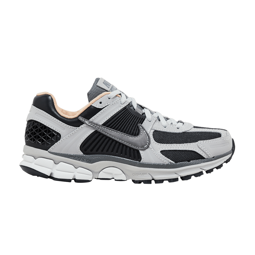 air-zoom-vomero-5-dark-smoke-grey-vachetta-hv5982-001