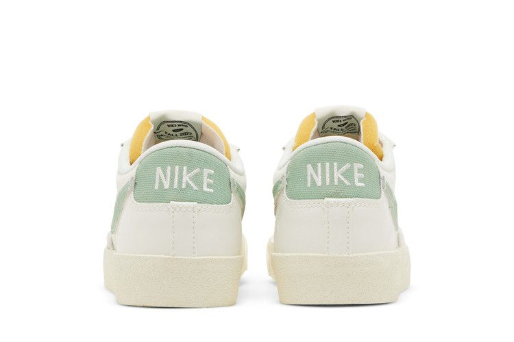 Кроссовки Nike Blazer Low '77 Premium 'Certified Fresh'