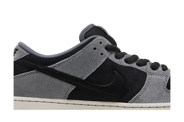 Кроссовки Nike Dunk Low SB 'Dark Smoke Grey'
