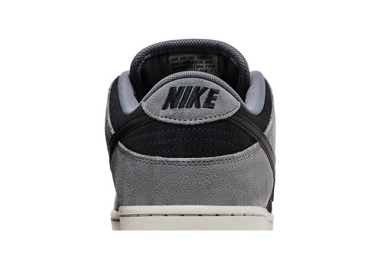 Кроссовки Nike Dunk Low SB 'Dark Smoke Grey'