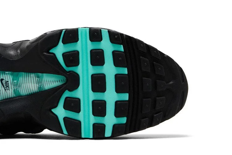 Кроссовки Nike Air Max 95 'Black Aurora Green'