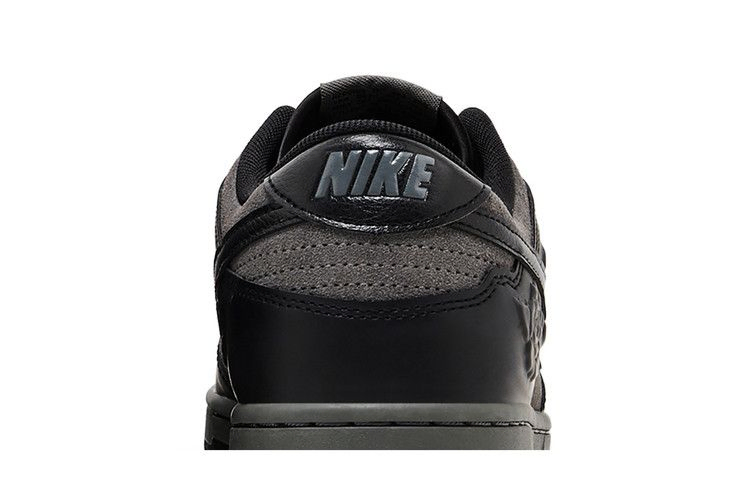 Кроссовки Nike Wmns Dunk Low 'Black Roses'