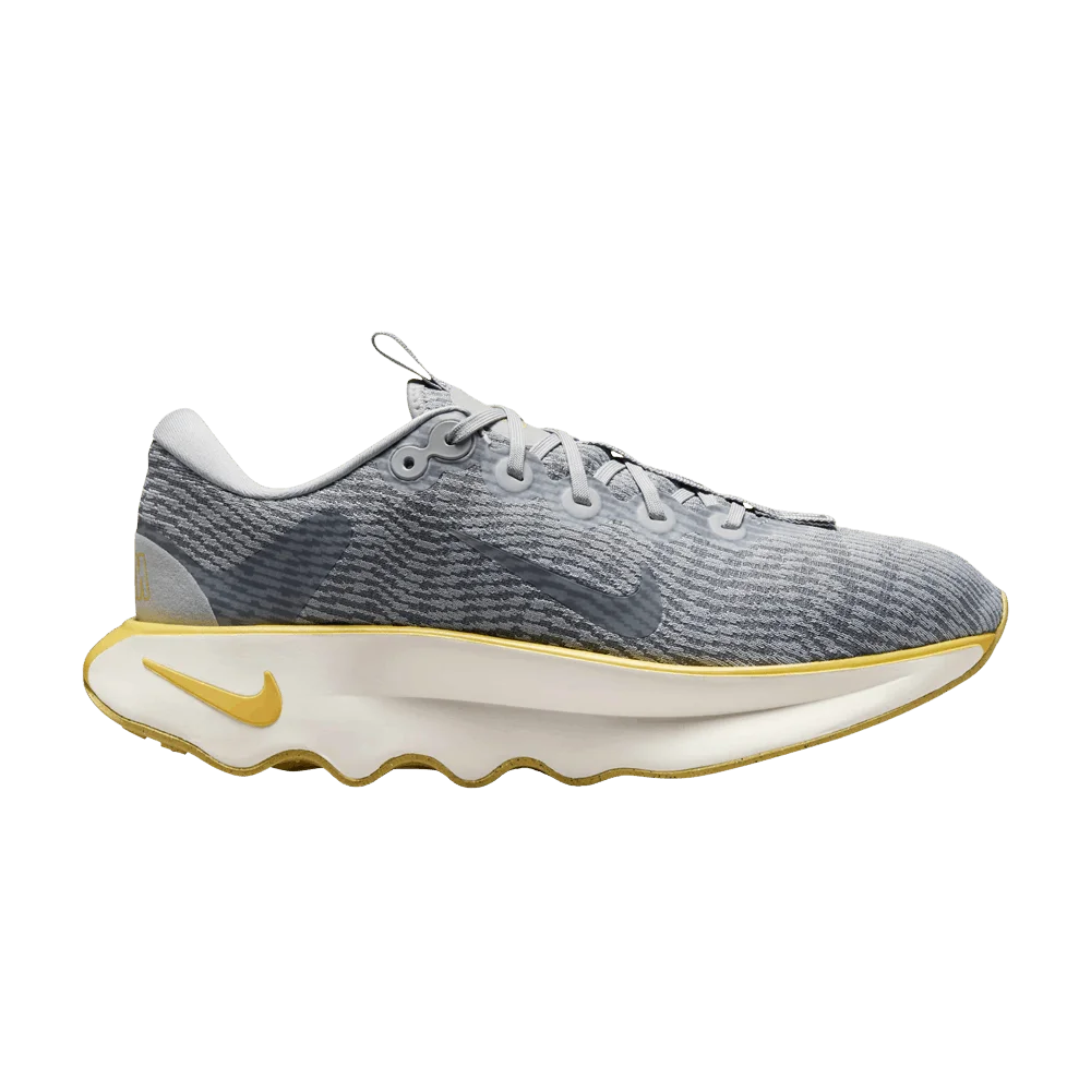 Кроссовки Nike Motiva 'Light Smoke Grey Saturn Gold'