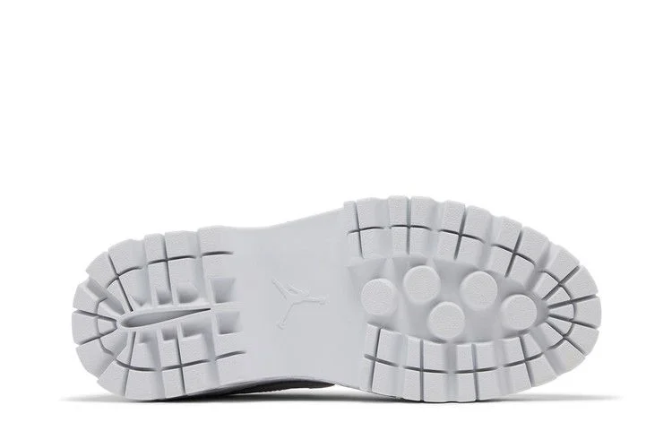 Кроссовки Wmns Air Jordan 1 Low Brooklyn 'White Metallic Silver'