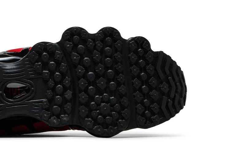 Кроссовки Nike Shox TL 'Black University Red Gradient'