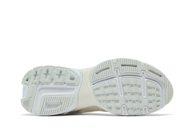 Кроссовки Nike Wmns V2K Run 'Summit White'