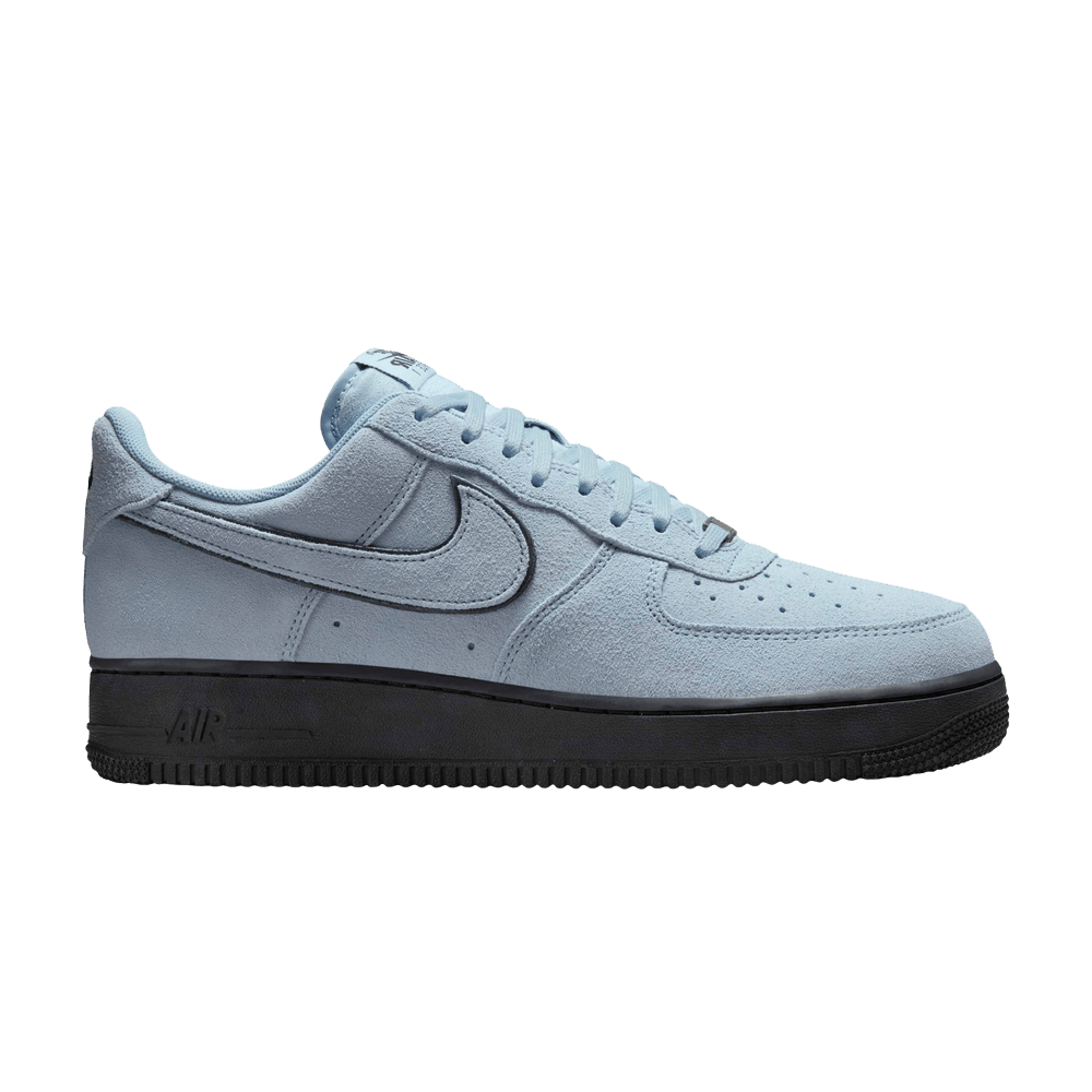 air-force-1-07-lv8-light-armory-blue-suede-hq1966-400
