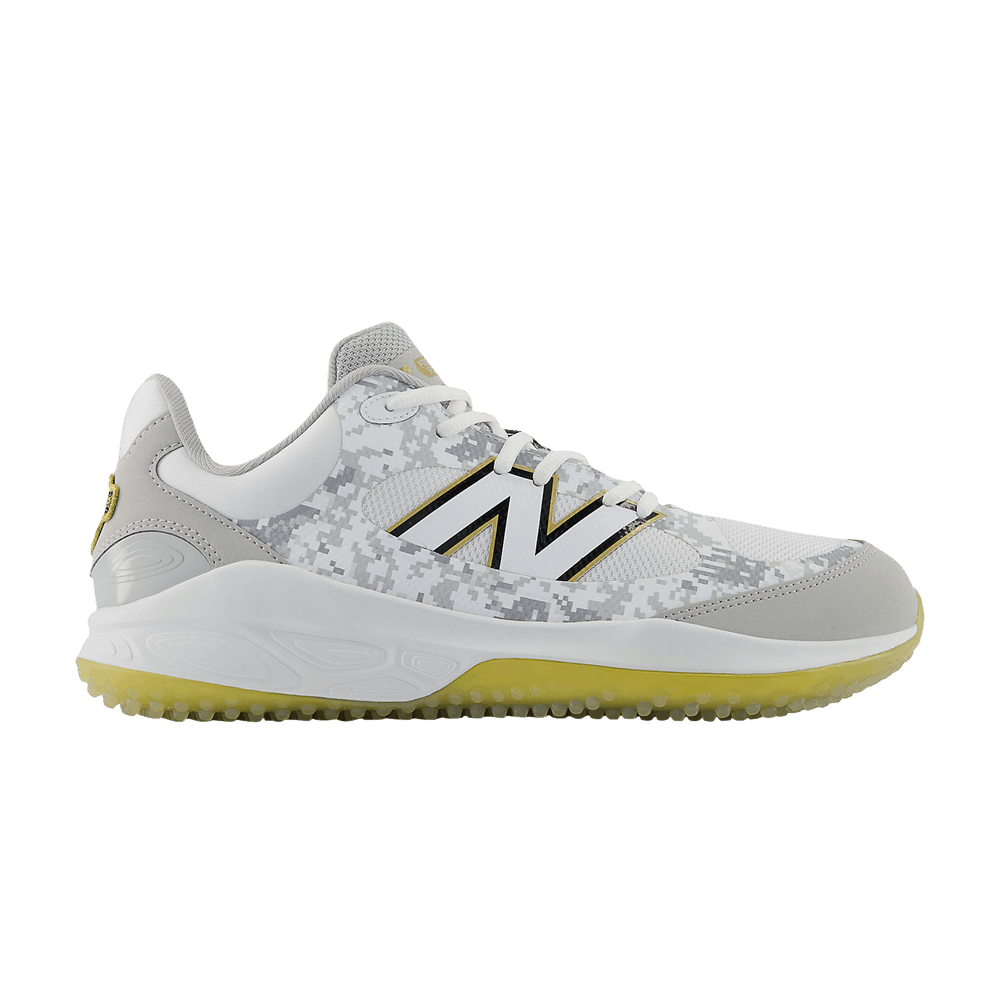 fresh-foam-3000v7-tf-armed-forces-day-t3000af7