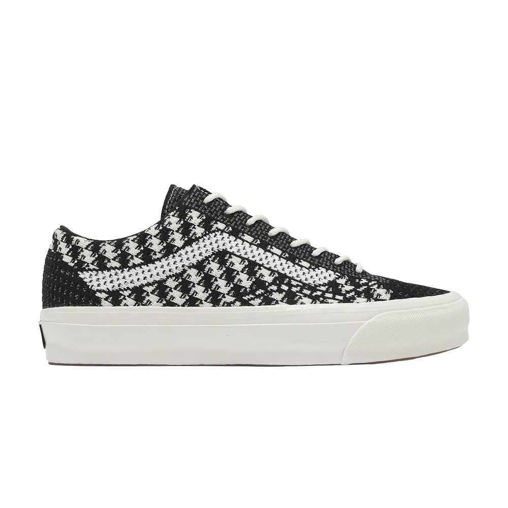 premium-old-skool-36-knit-black-white-vn000d8hhr0