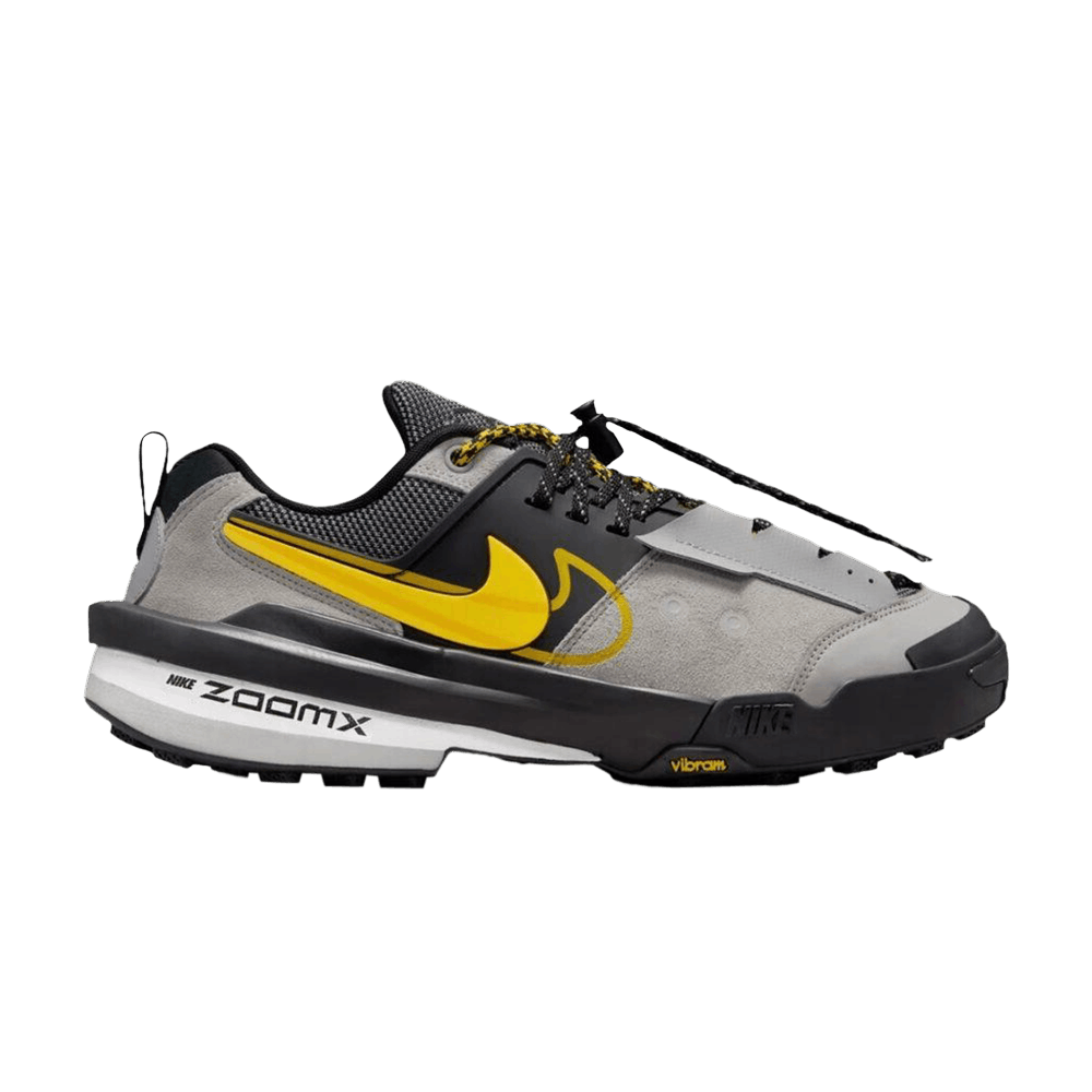 sacai-x-zegamadome-matte-silver-tour-yellow-hq8618-002