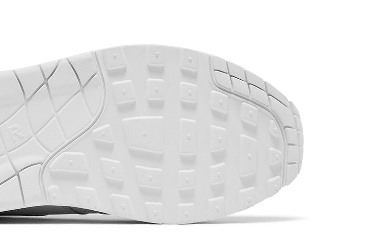 Кроссовки Nike Supreme x Air Max 1 '87 SP 'Triple White'