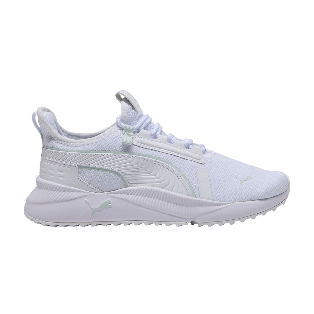 wmns-pacer-future-street-clean-white-peaceful-blue-403977-01