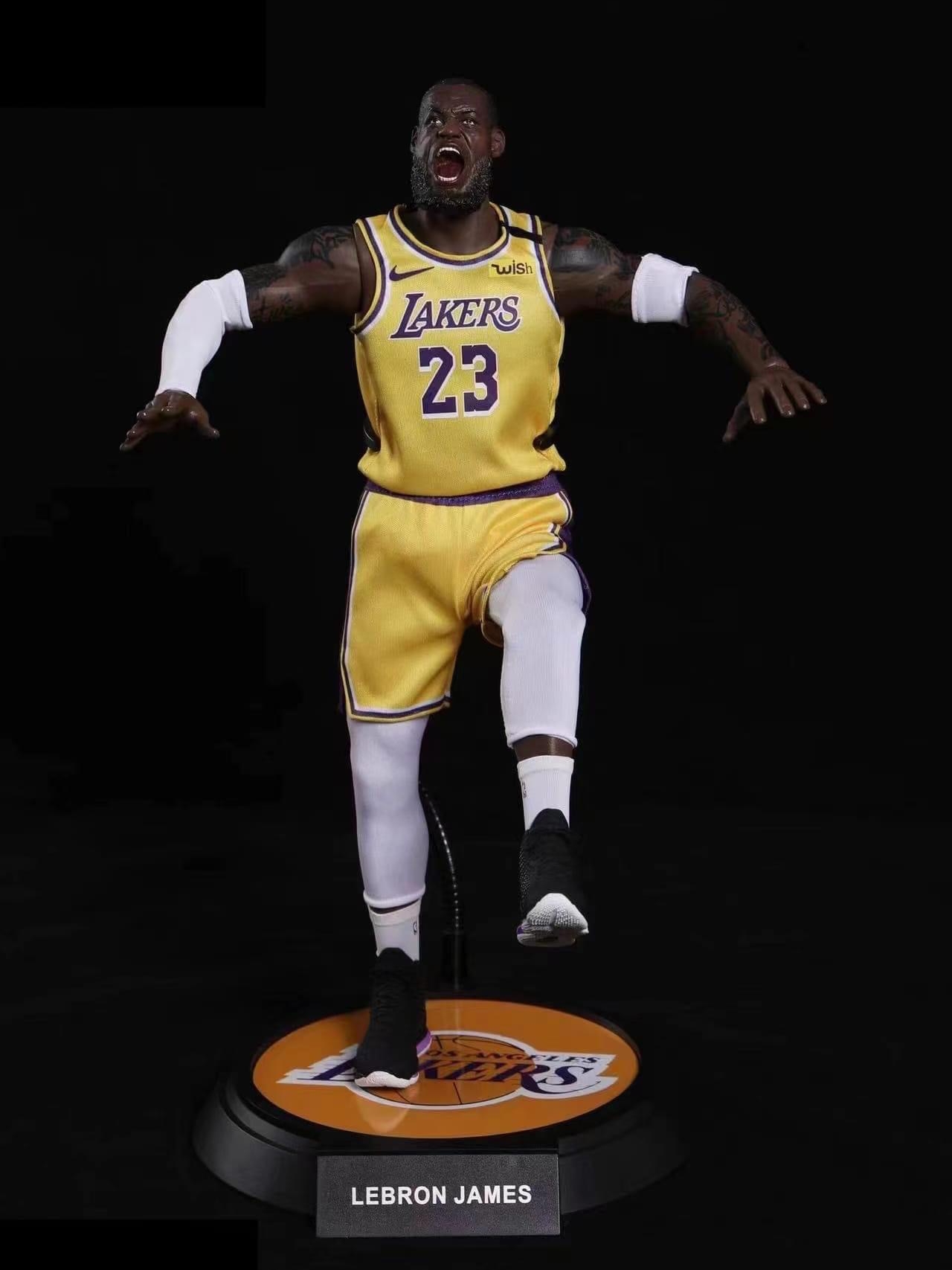 figurka-lebron-james-little-emperors-basketball-star