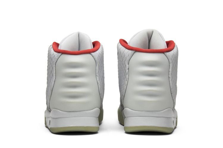 Кроссовки Nike Air Yeezy 2 NRG 'Pure Platinum'