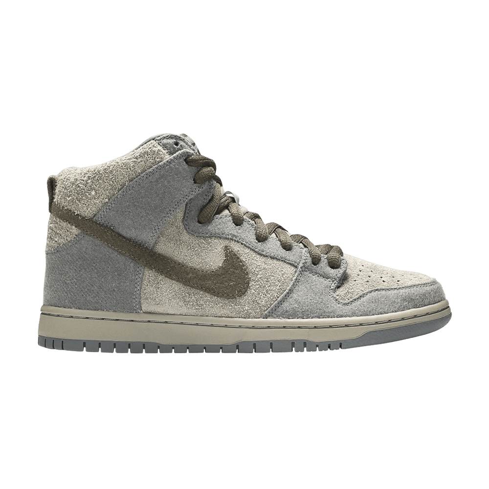 dunk-high-premium-sb-tauntaun-313171-020