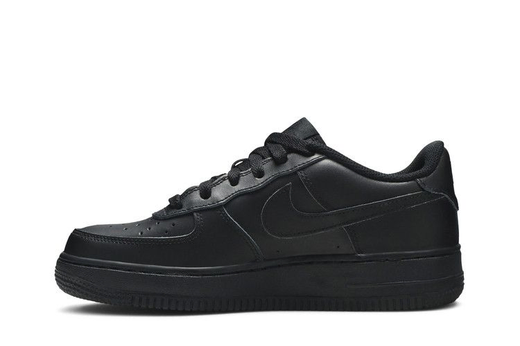 Кроссовки Nike Air Force 1 Low GS 'Triple Black'
