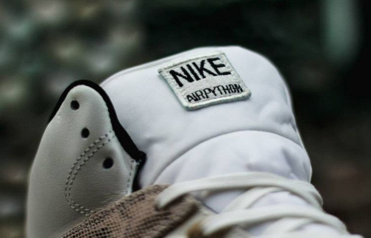 Кроссовки Nike Air Python 'Sail'