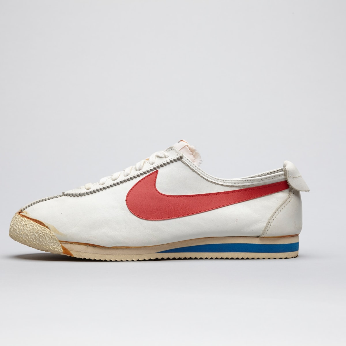 nike_cortez_swoosh