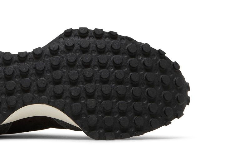 Кроссовки New Balance 327 'Black Red'