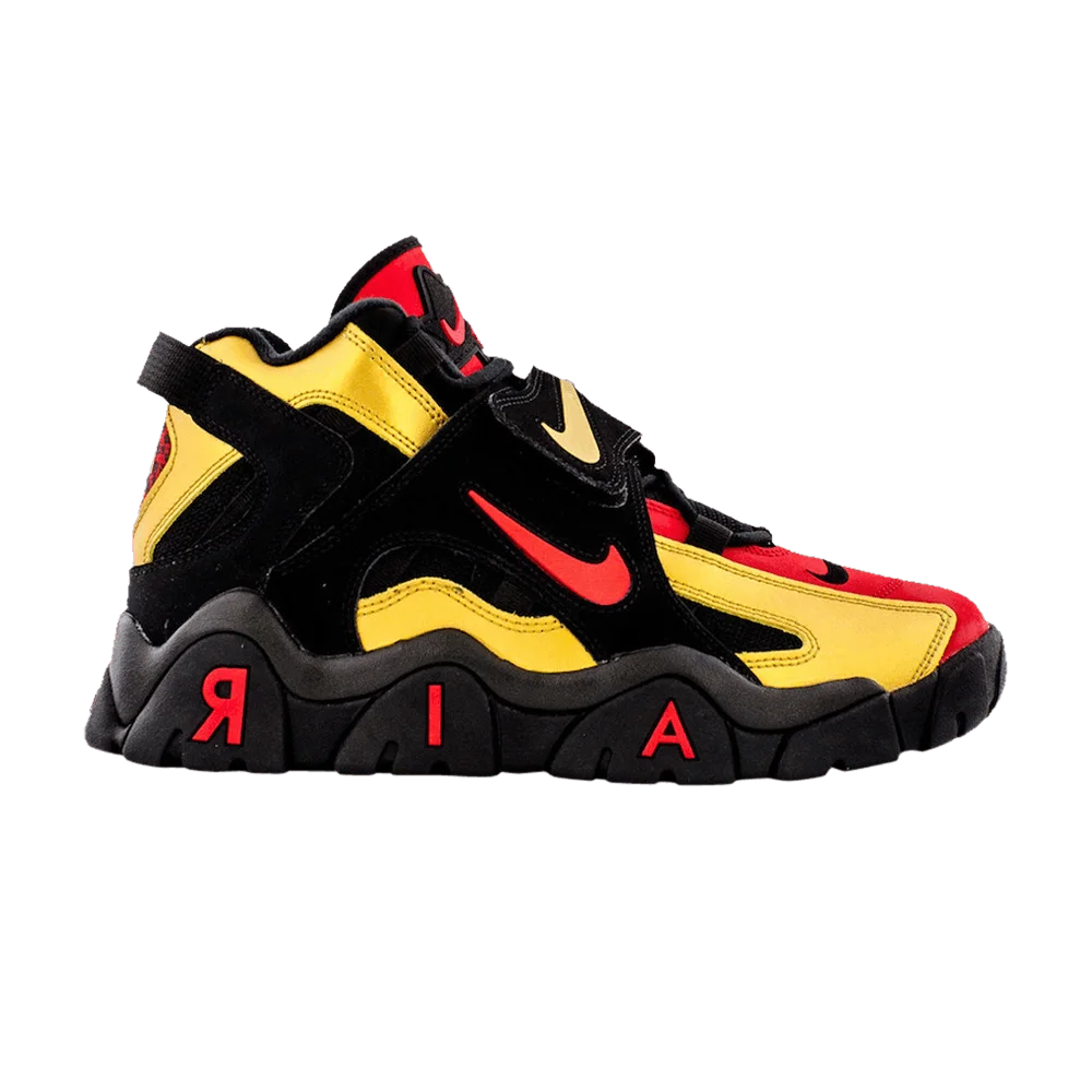 Кроссовки Nike Air Barrage Mid 'Metallic Gold'
