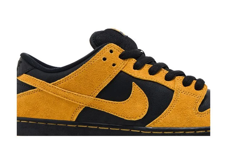Кроссовки Nike SB Dunk Low Pro 'Iowa'