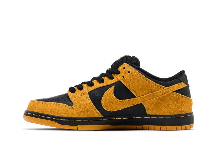Кроссовки Nike SB Dunk Low Pro 'Iowa'