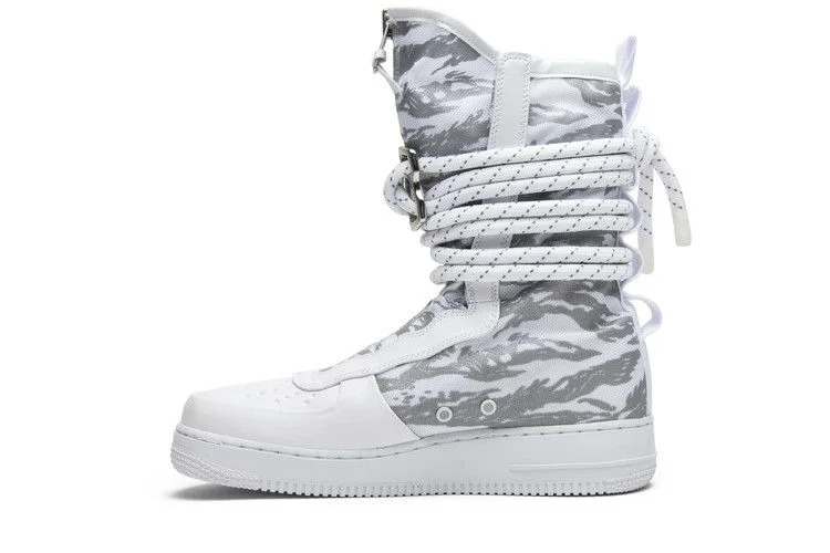 Кроссовки Nike SF Air Force 1 High 'Winter Camo'